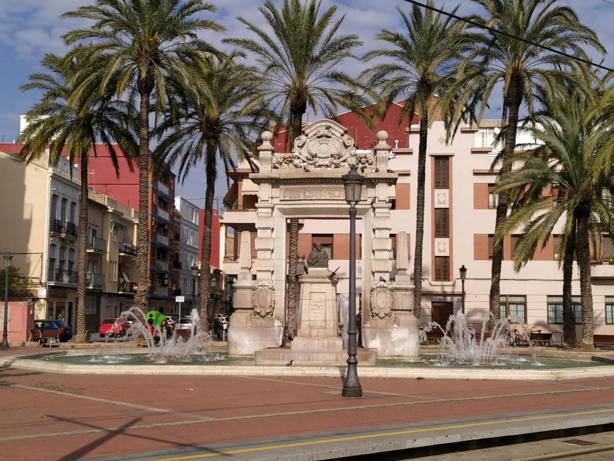 Cabanal Port Marina Valencia Exterior photo