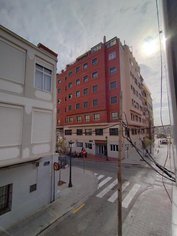 Cabanal Port Marina Valencia Exterior photo